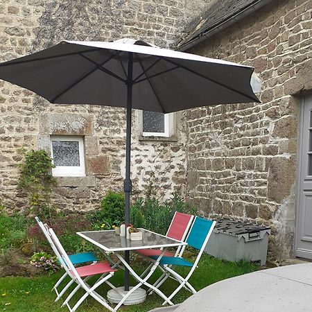 Wildberry Cottage Orgeres-la-Roche Экстерьер фото