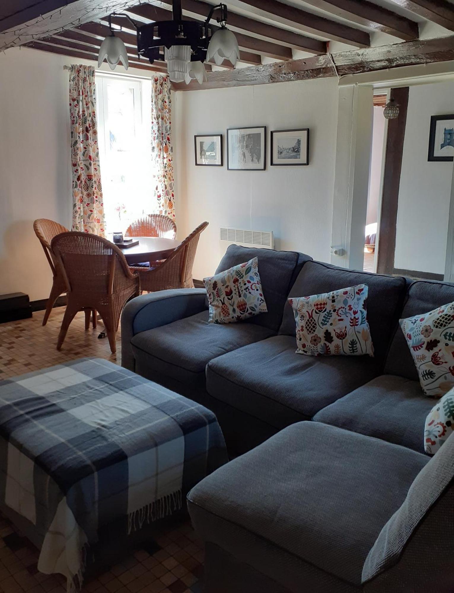 Wildberry Cottage Orgeres-la-Roche Экстерьер фото
